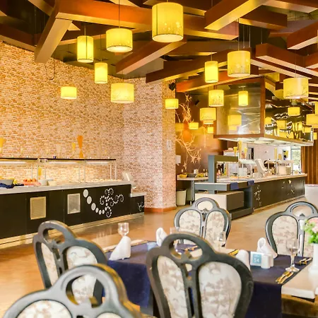Evrika Club 4*