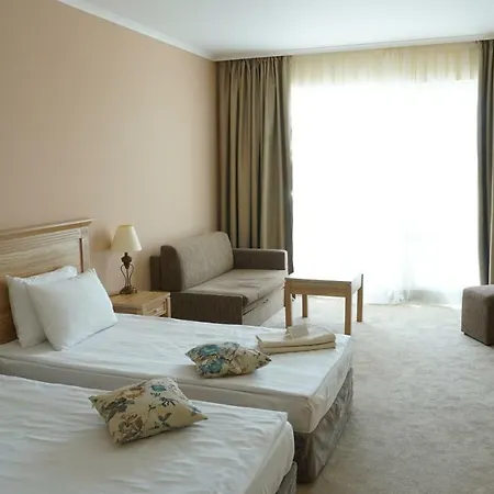Evrika Club 4*